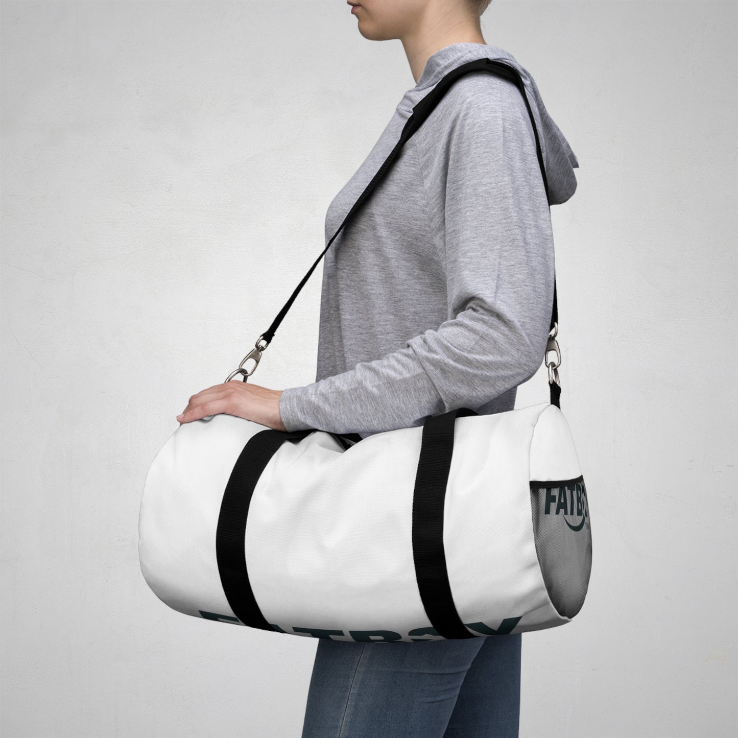 Classic White Duffel Bag – Minimal Travel & Gym Weekender